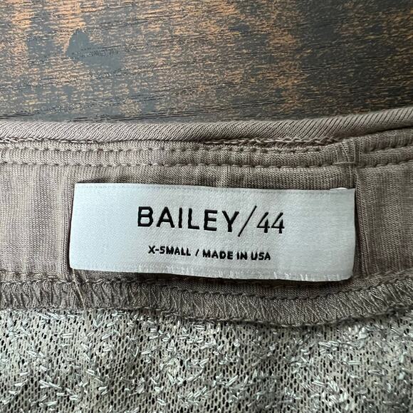 NWT Bailey 44 Off the Shoulder Sequin Top Women's XS Holiday New Year's Eve NYE - Picture 8 of 13